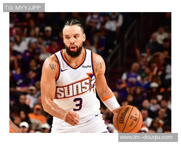 马威赞狄龙背身单打技艺非凡展现个人实力与篮球魅力