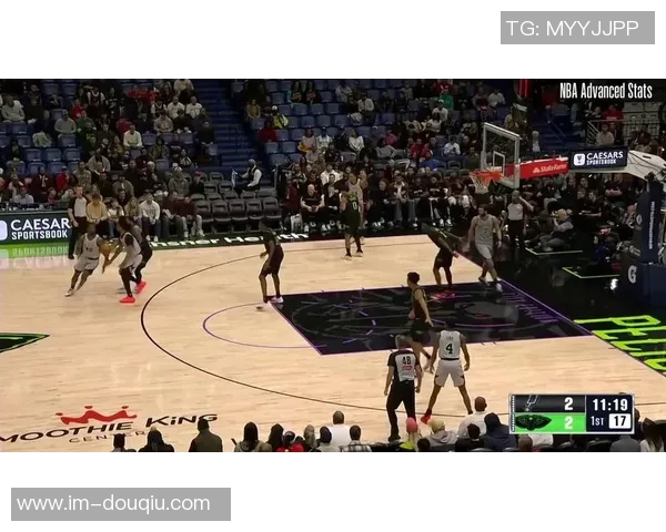 奎因半场助攻与失误并存成长之路的代价与收获 奎因半场助攻与失误并存成长之路的代价与收获